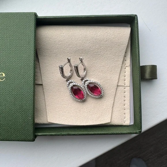Pear cut red ruby halo and drop earrings - Picture 4 of 5